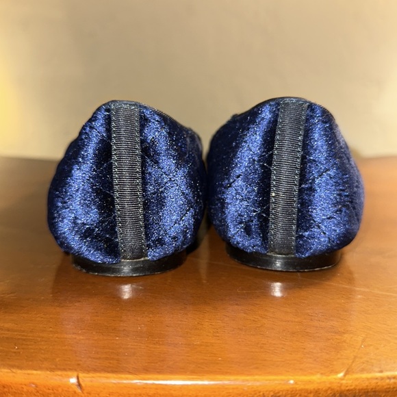 Talbots Indigo Blue Quilted Velvet Flats Size 6.5 - Picture 2 of 4